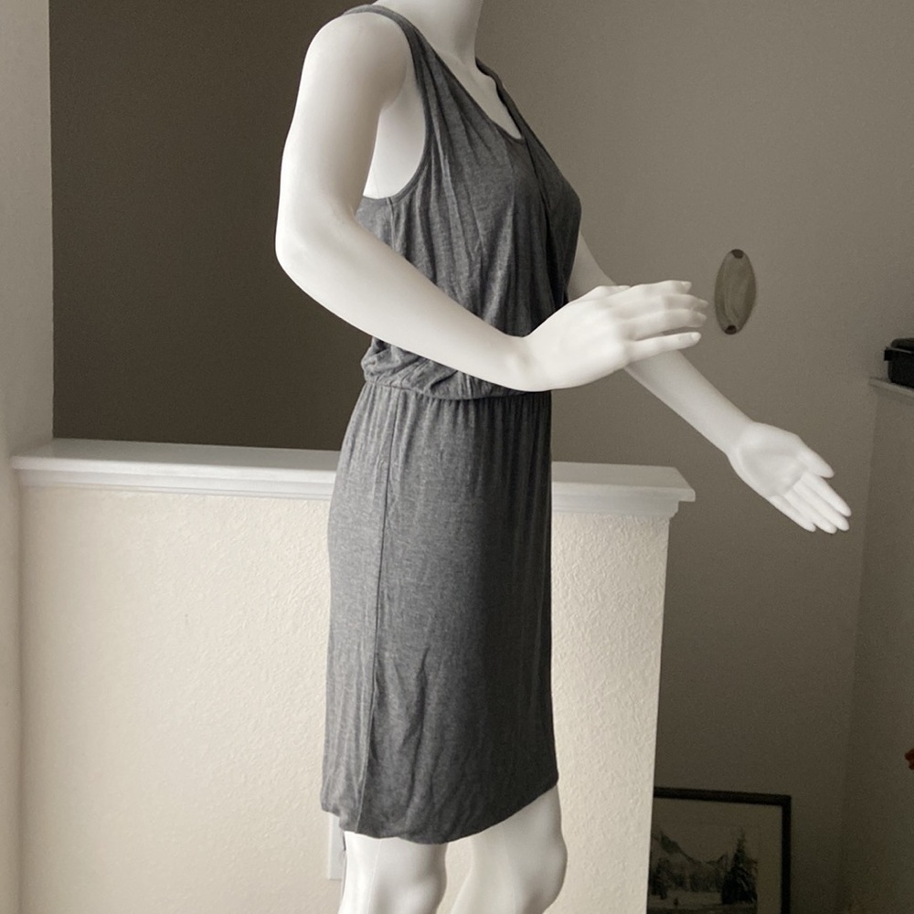 Banana Republic gray sleeveless jersey dress size XS - Picture 2 of 8